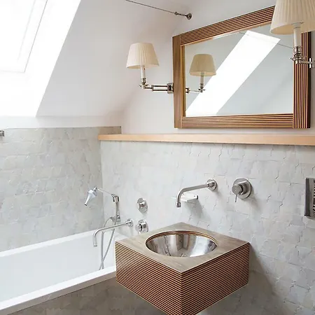 Gruppenhaus 3* Darmstadt